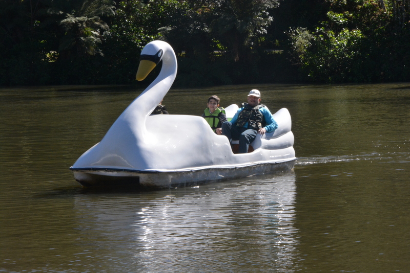 pedalinho no Lago Negro