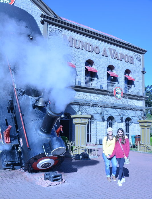 locomotiva entrada Mundo a Vapor