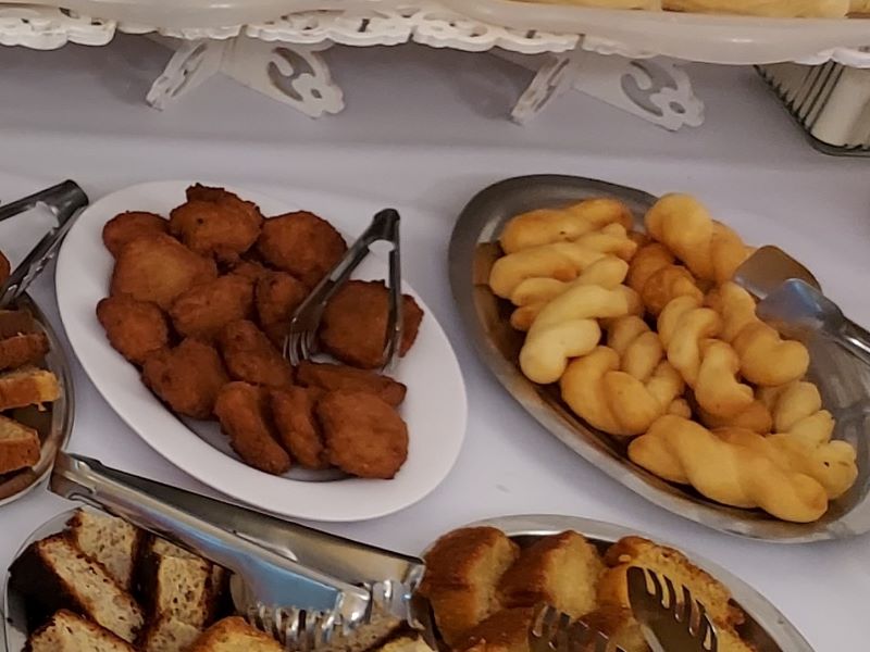 Orelha de porco e bolinho frito da Chapada das Mesas